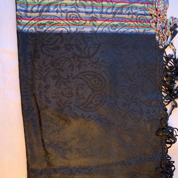 Scarf - Picture 3 of 5